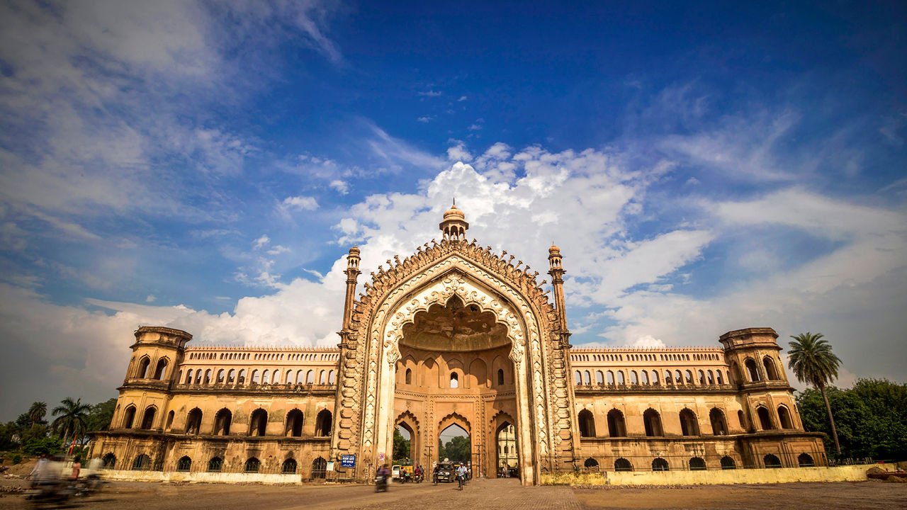 Rumi Darwaza 